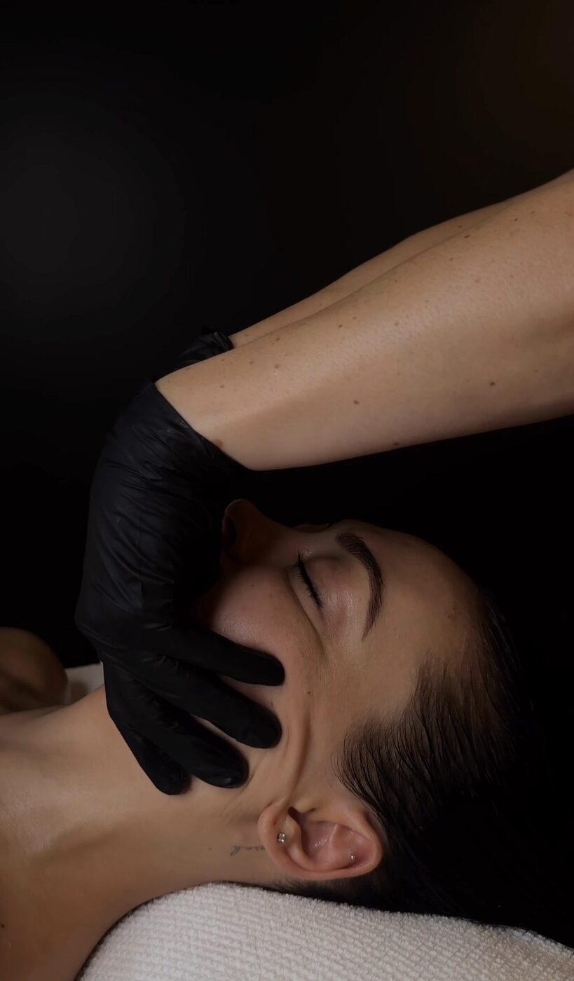 Skin treatment at SSKIN